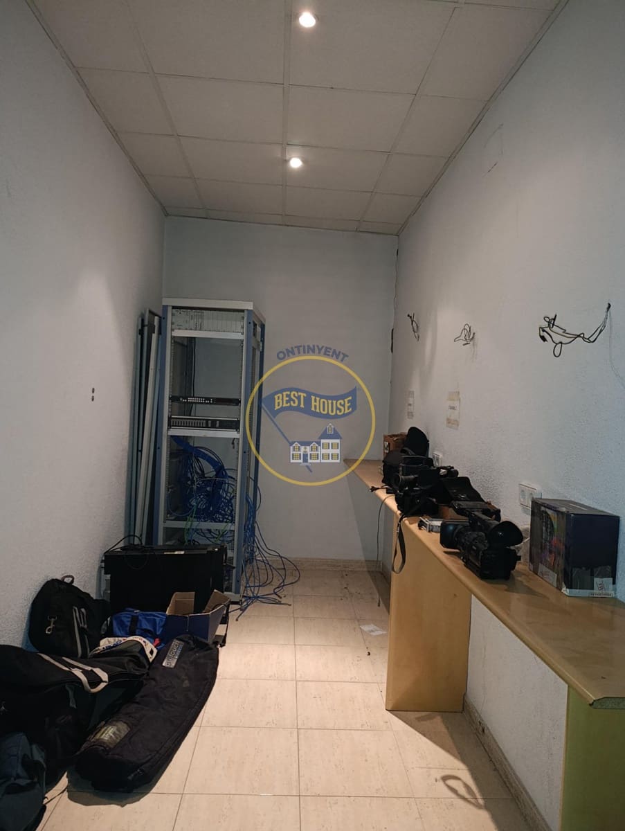 4 quarto Comercial para arrendar em Ontinyent - 1 000 € (Ref: 9679988)