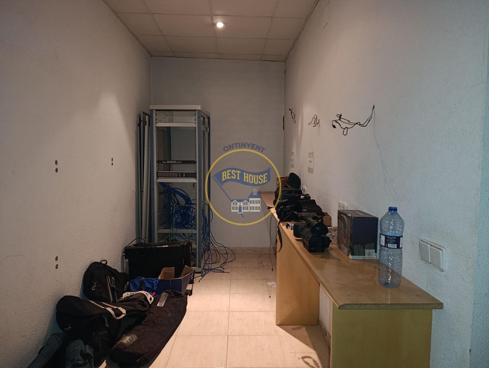 4 quarto Comercial para arrendar em Ontinyent - 1 000 € (Ref: 9679988)