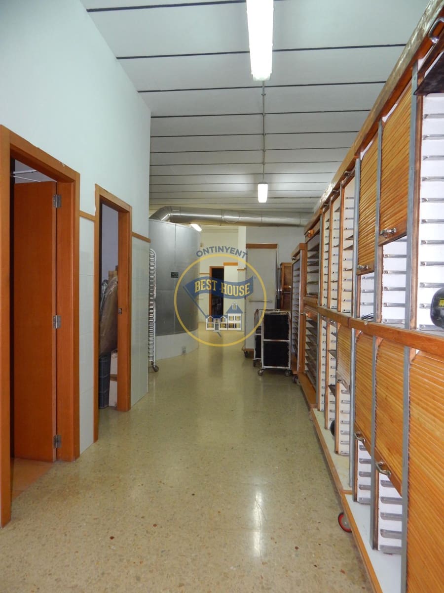 3 quarto Comercial para venda em Ontinyent - 160 000 € (Ref: 9679989)