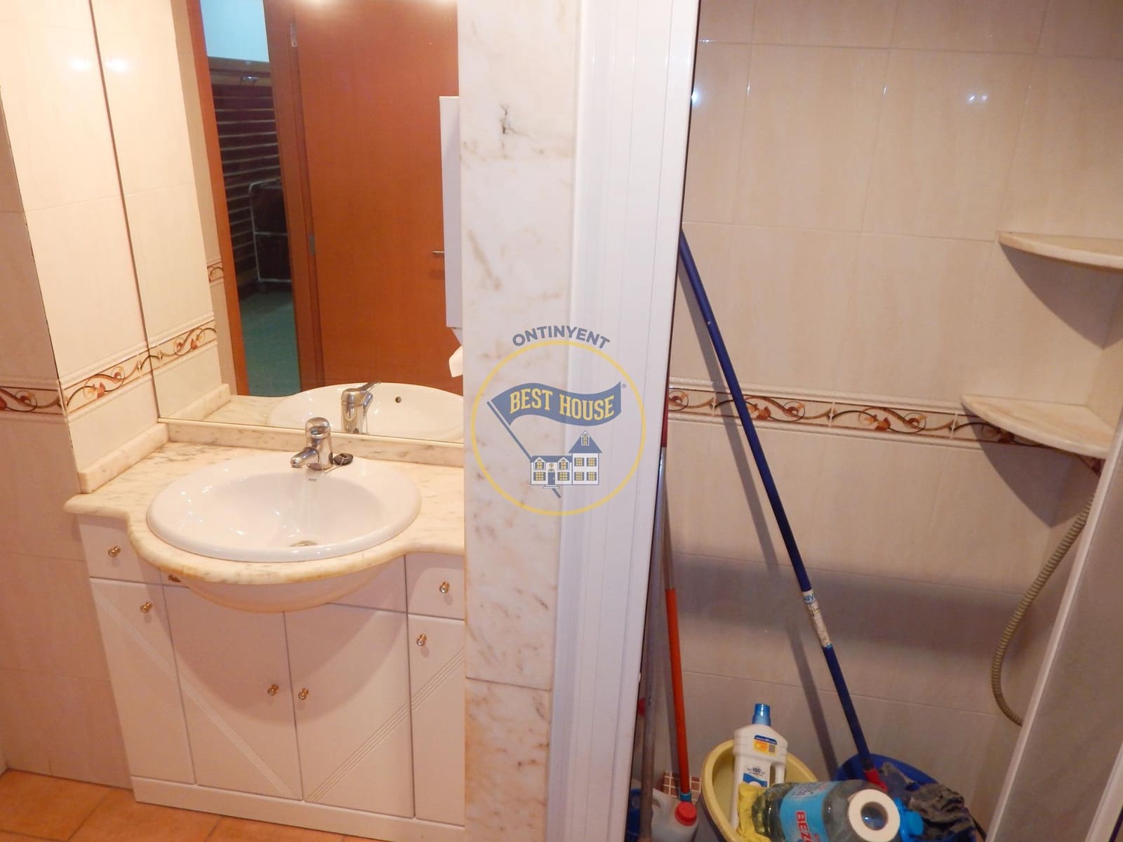 3 quarto Comercial para venda em Ontinyent - 160 000 € (Ref: 9679989)