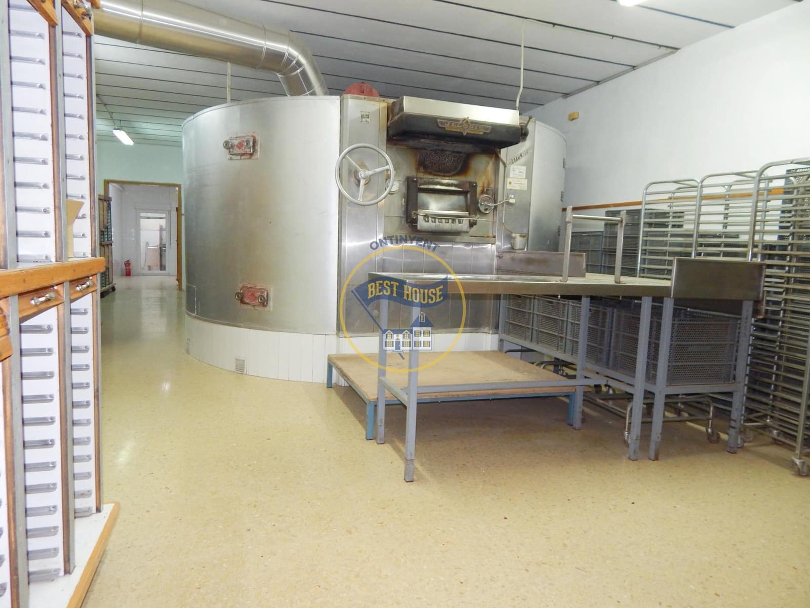 3 quarto Comercial para venda em Ontinyent - 160 000 € (Ref: 9679989)