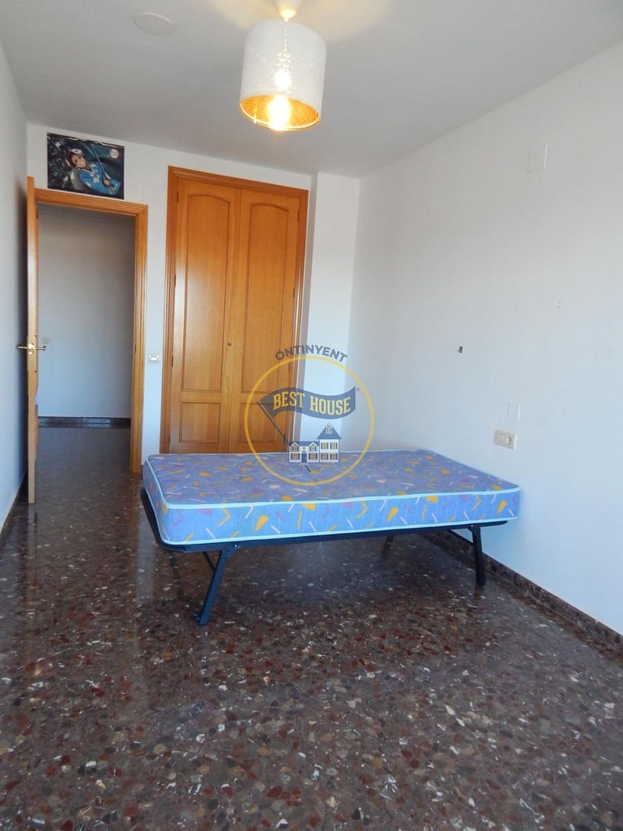 4 bedroom Flat for sale in Ontinyent - € 213,000 (Ref: 9712171)