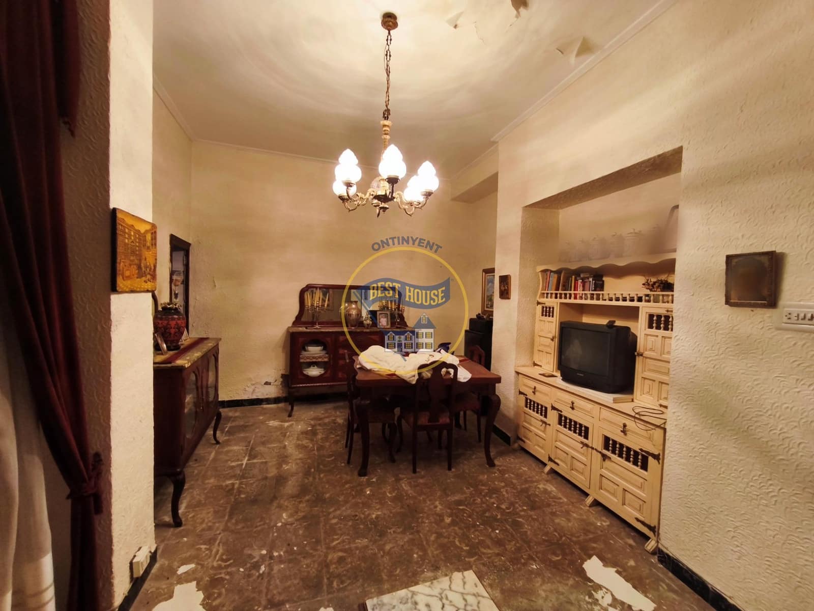 5 bedroom Townhouse for sale in L'Olleria - € 120,000 (Ref: 9712175)