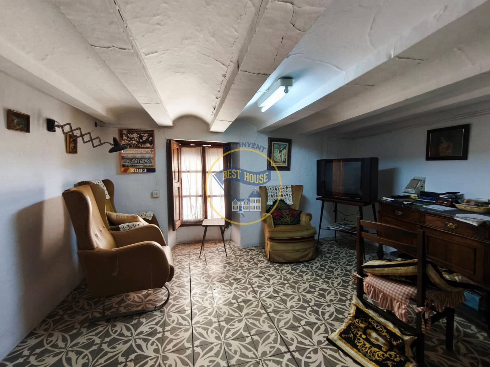 5 bedroom Townhouse for sale in L'Olleria - € 120,000 (Ref: 9712175)