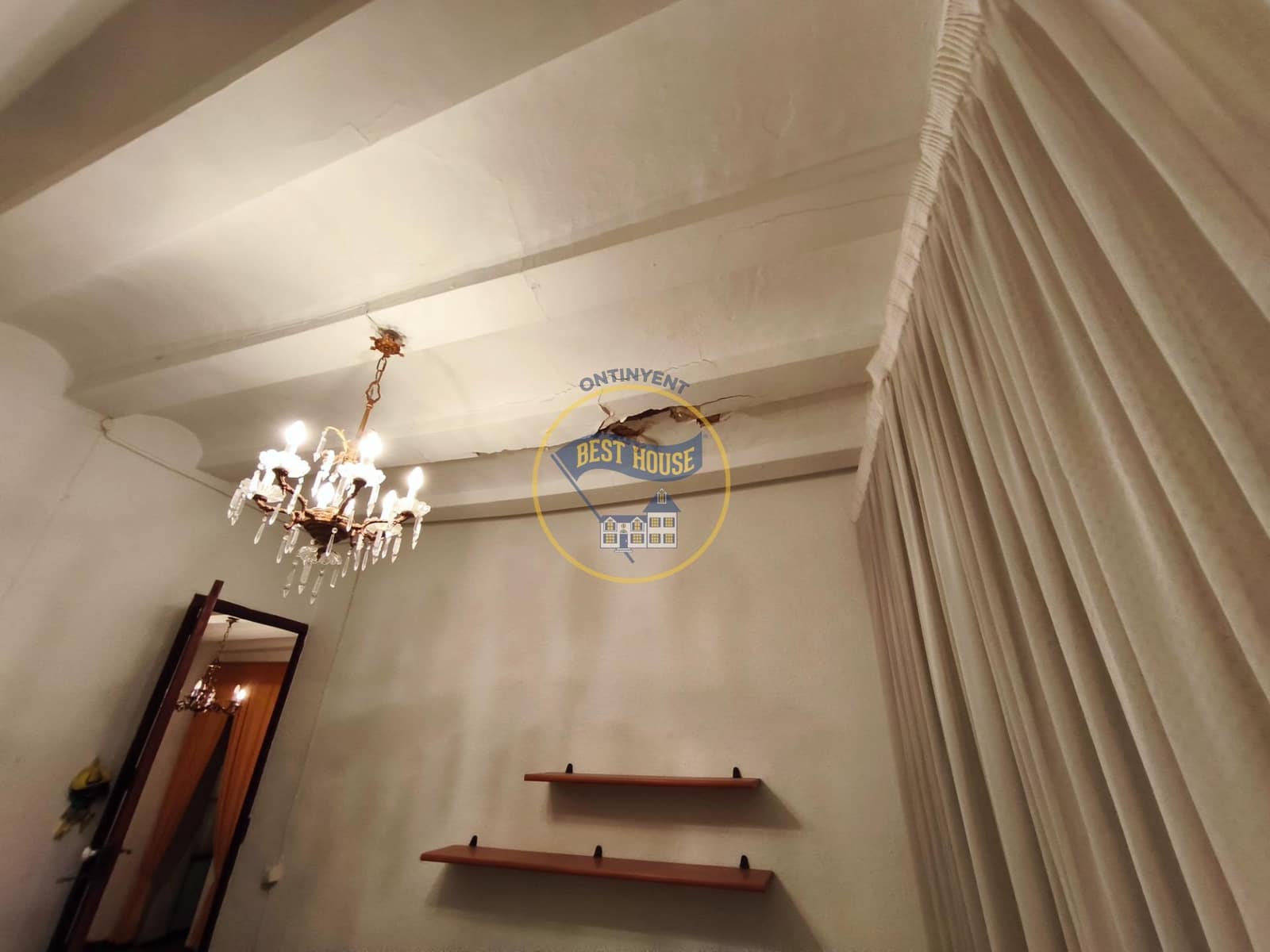 5 bedroom Townhouse for sale in L'Olleria - € 120,000 (Ref: 9712175)