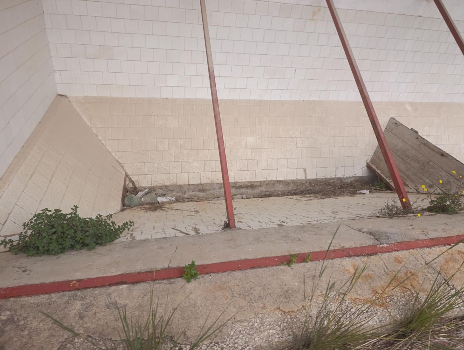 2 bedroom Business for sale in Albaida - € 280,000 (Ref: 9726827)