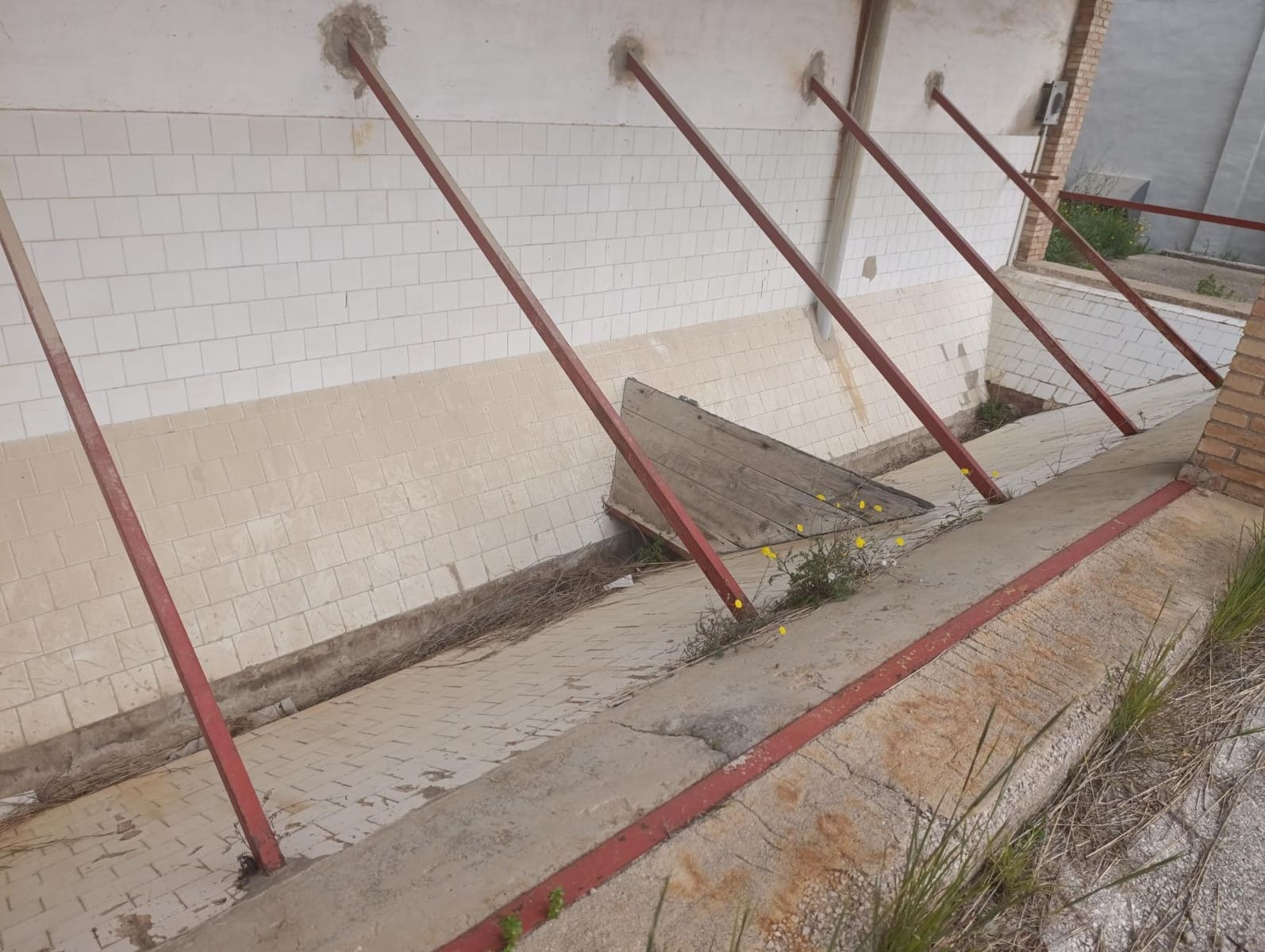 2 bedroom Business for sale in Albaida - € 280,000 (Ref: 9726827)