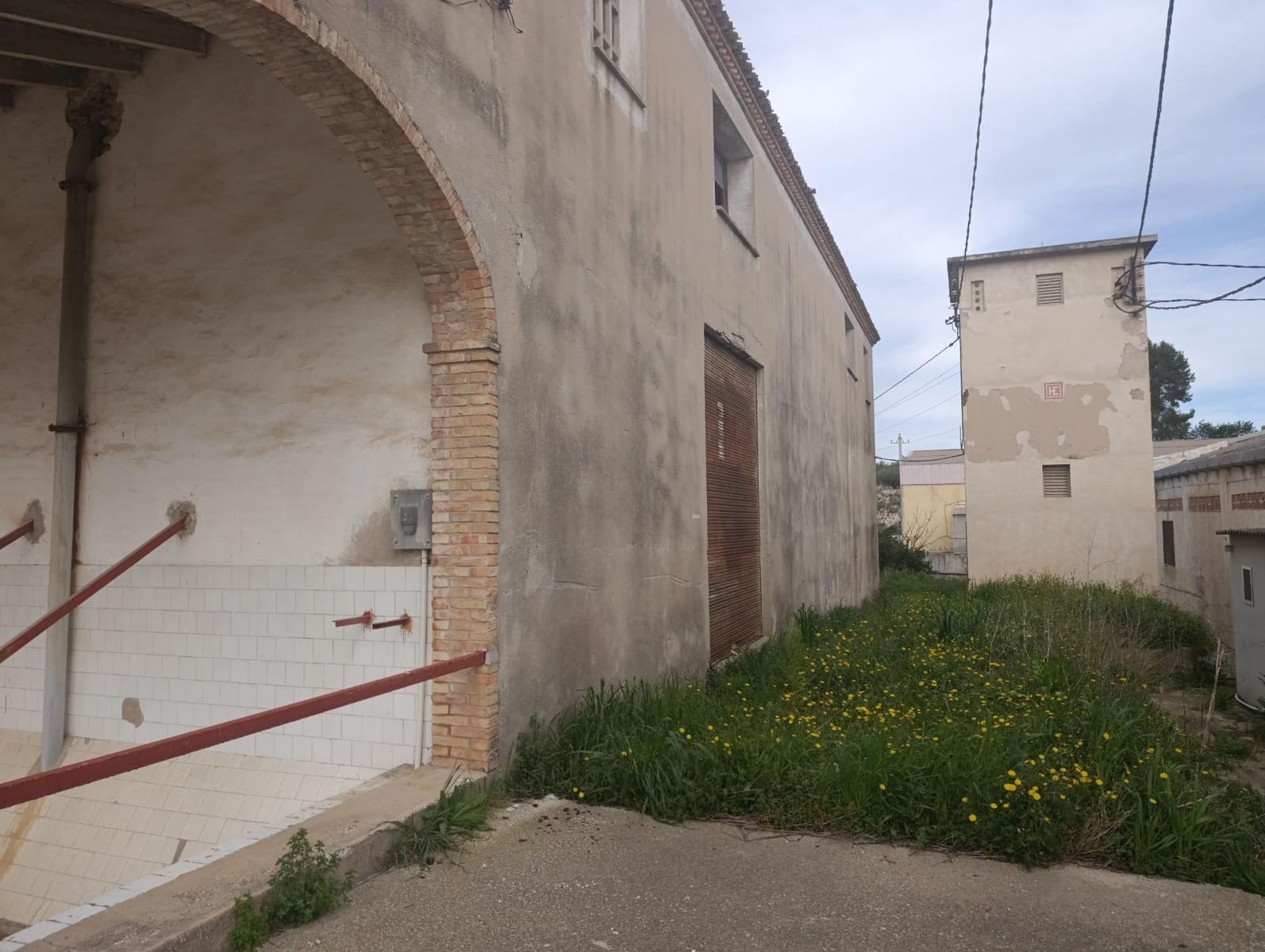 2 bedroom Business for sale in Albaida - € 280,000 (Ref: 9726827)