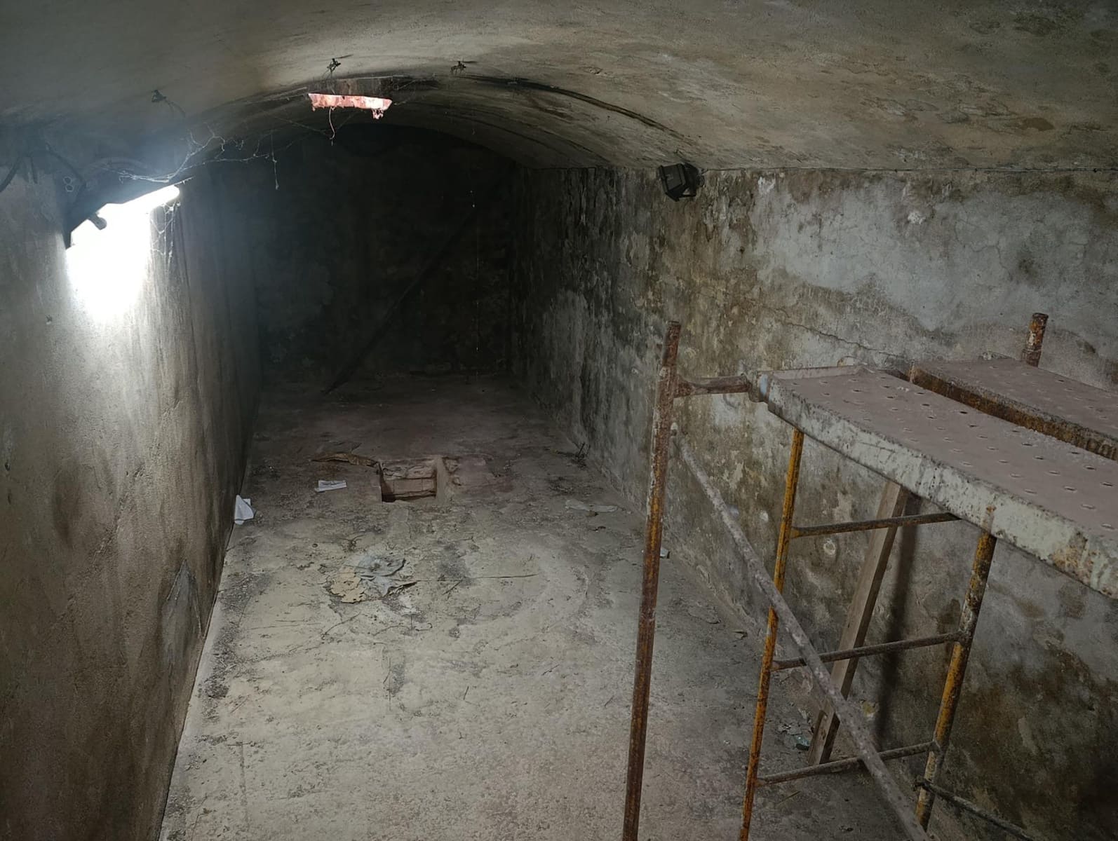 2 bedroom Business for sale in Albaida - € 280,000 (Ref: 9726827)