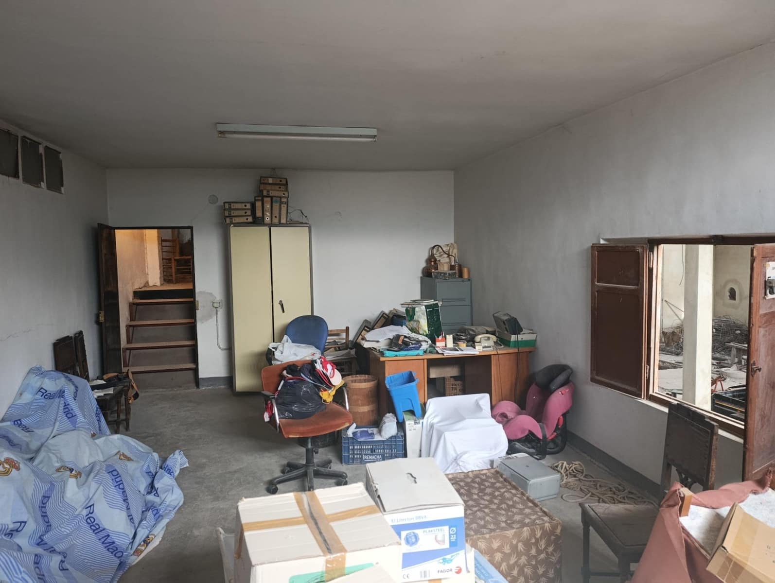 2 bedroom Business for sale in Albaida - € 280,000 (Ref: 9726827)