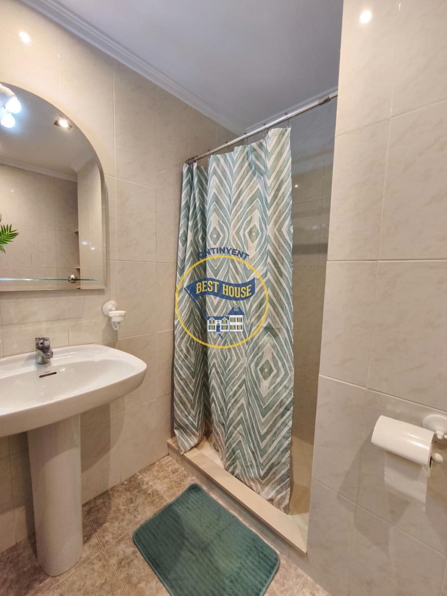 4 soveværelse Lejlighed til salg i Ontinyent - € 150.000 (Ref: 9748178)