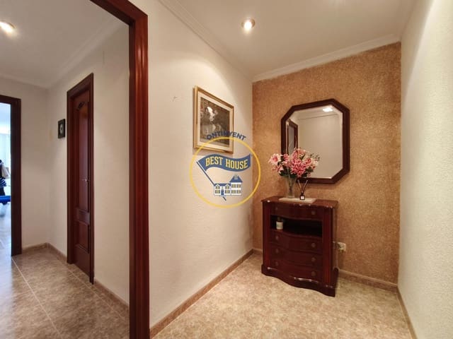 4 soveværelse Lejlighed til salg i Ontinyent - € 150.000 (Ref: 9748178)