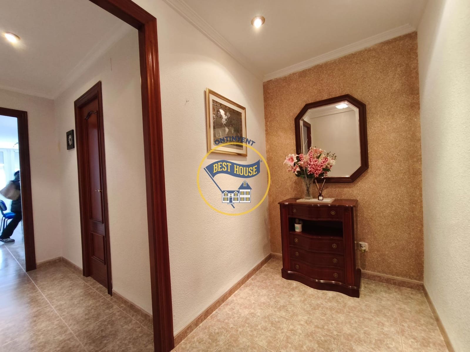 4 soveværelse Lejlighed til salg i Ontinyent - € 150.000 (Ref: 9748178)