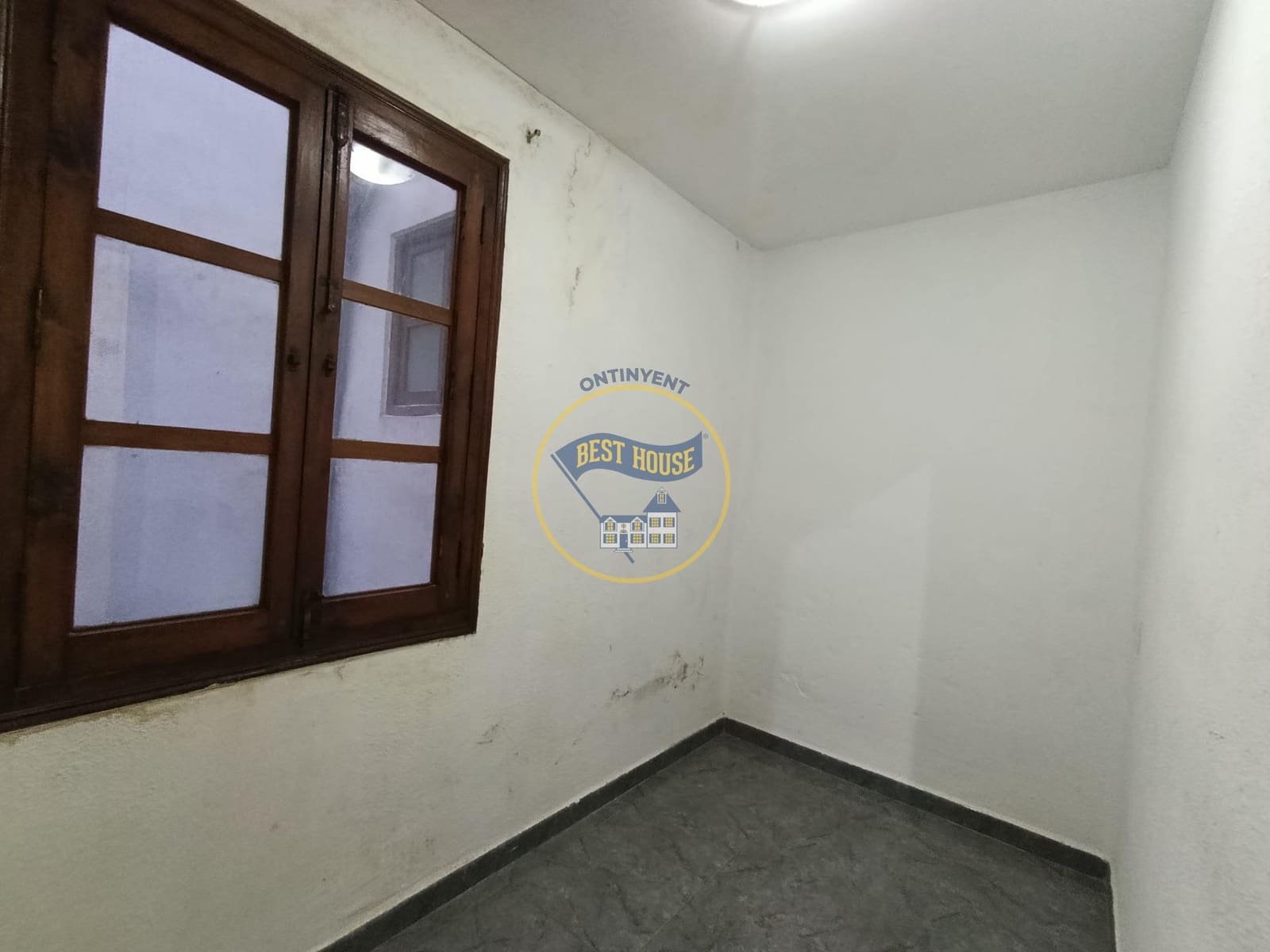 5 soveværelse Lejlighed til salg i Ontinyent - € 120.000 (Ref: 9748180)