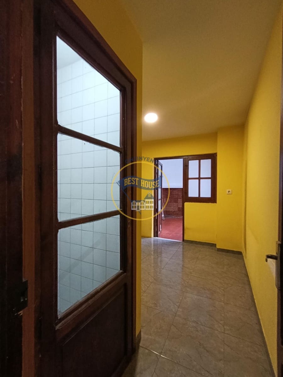 5 bedroom Flat for sale in Ontinyent - € 120,000 (Ref: 9748180)