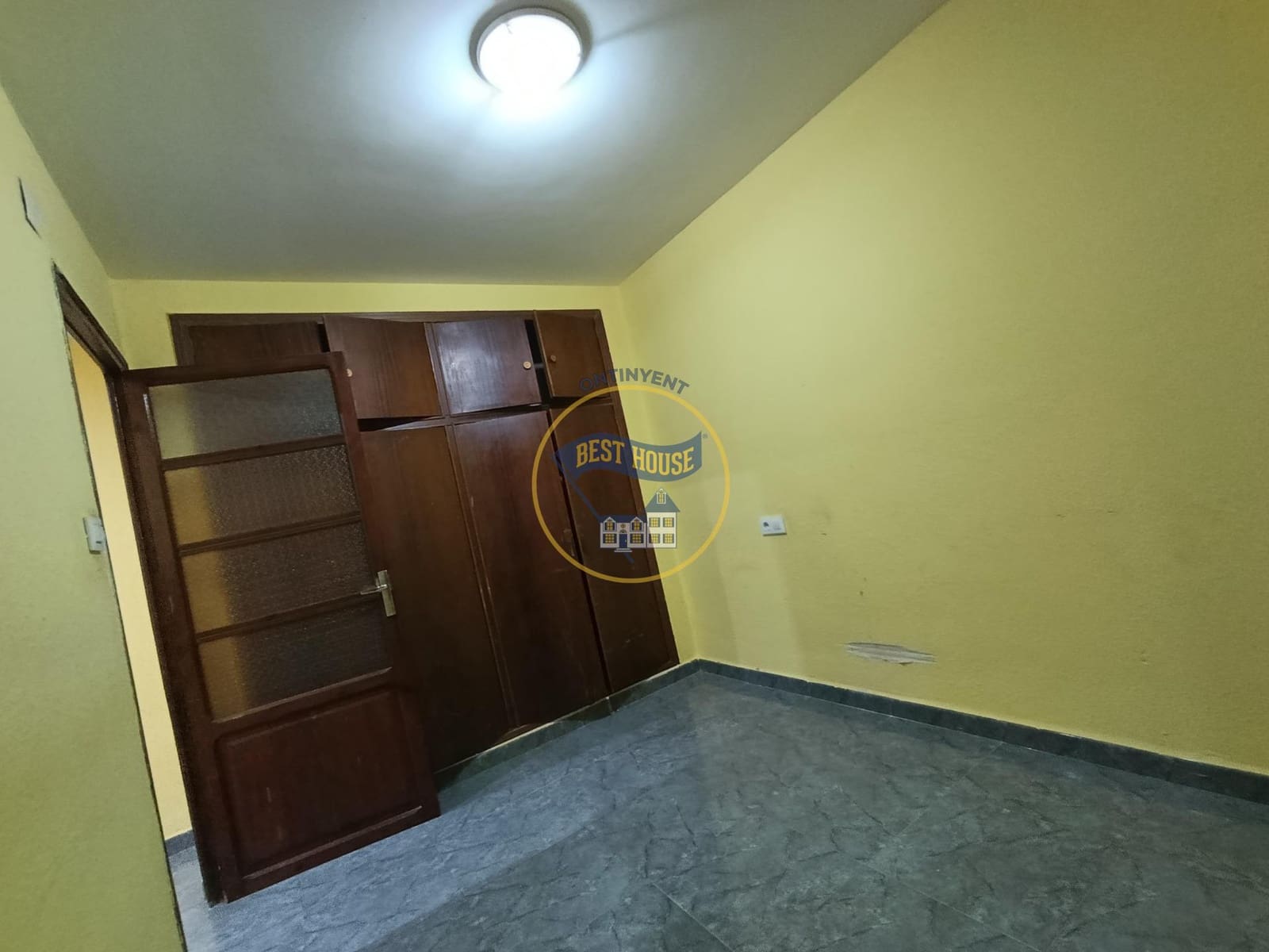 5 bedroom Flat for sale in Ontinyent - € 120,000 (Ref: 9748180)