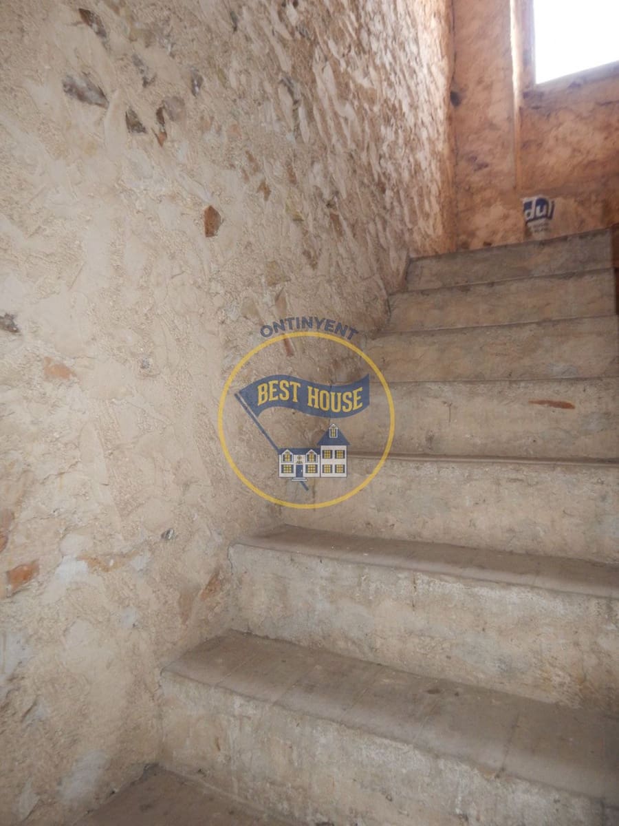 6 soveværelse Byhus til salg i Bocairent - € 45.000 (Ref: 9786814)