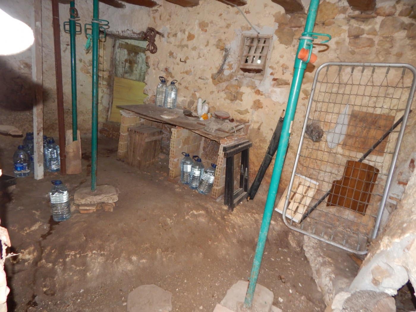 6 soveværelse Byhus til salg i Bocairent - € 45.000 (Ref: 9786814)