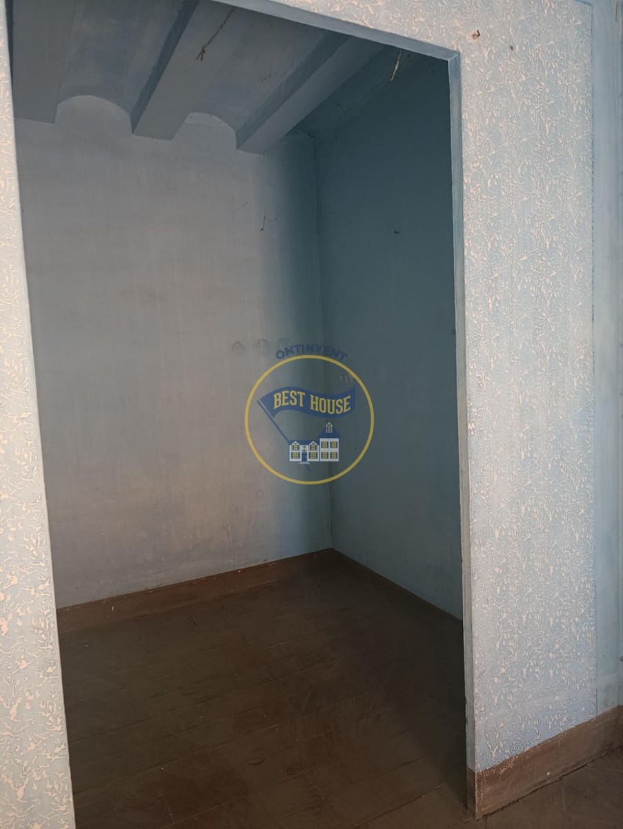 6 soveværelse Byhus til salg i Bocairent - € 45.000 (Ref: 9786814)