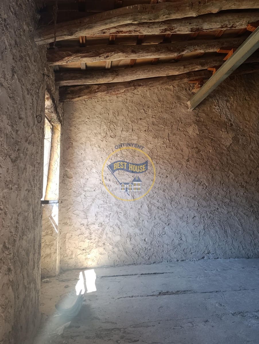 6 soveværelse Byhus til salg i Bocairent - € 45.000 (Ref: 9786814)