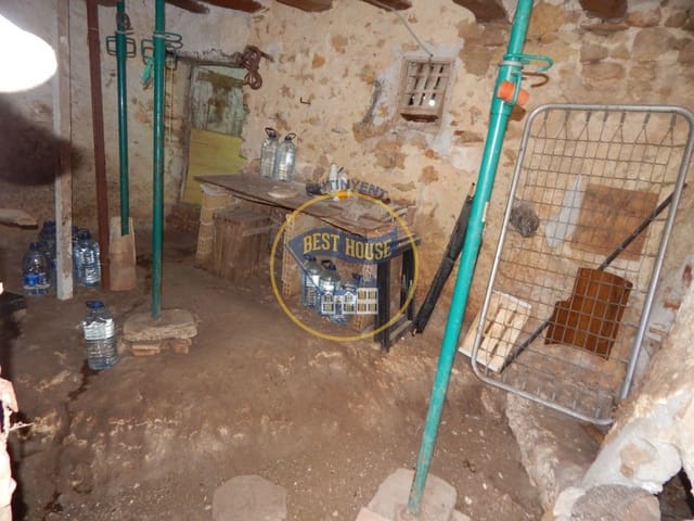 6 soverom Hus til salgs i Bocairent - € 45 000 (Ref: 9786814)