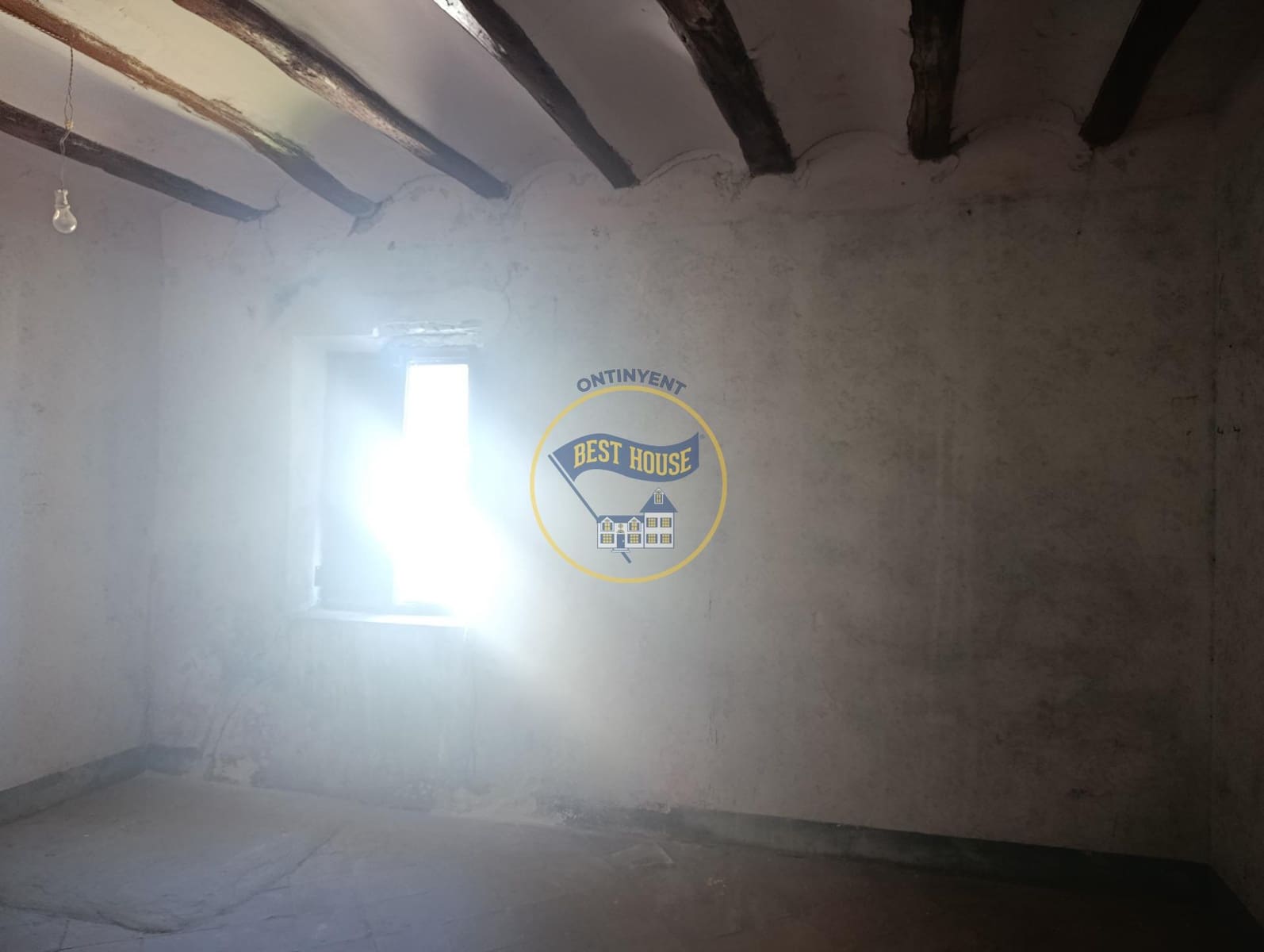 6 soveværelse Byhus til salg i Bocairent - € 45.000 (Ref: 9786814)