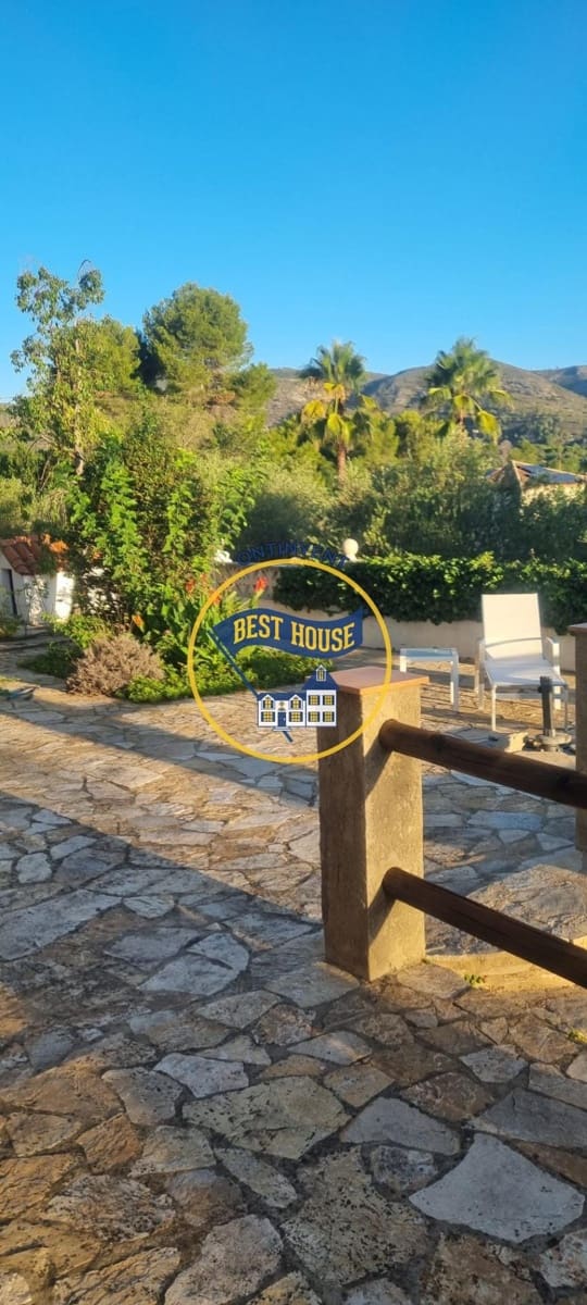 3 bedroom Villa for sale in Ontinyent with pool - € 300,000 (Ref: 9797308)