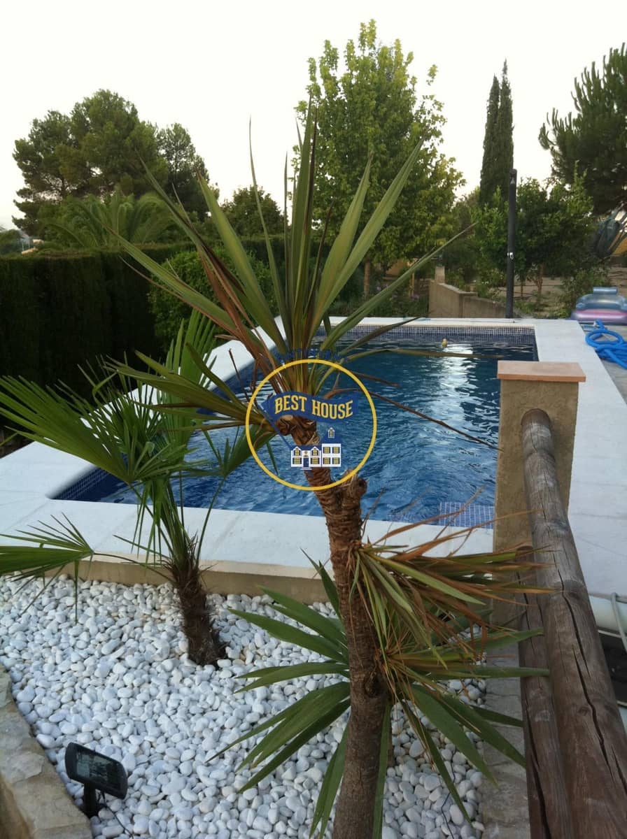 3 bedroom Villa for sale in Ontinyent with pool - € 300,000 (Ref: 9797308)