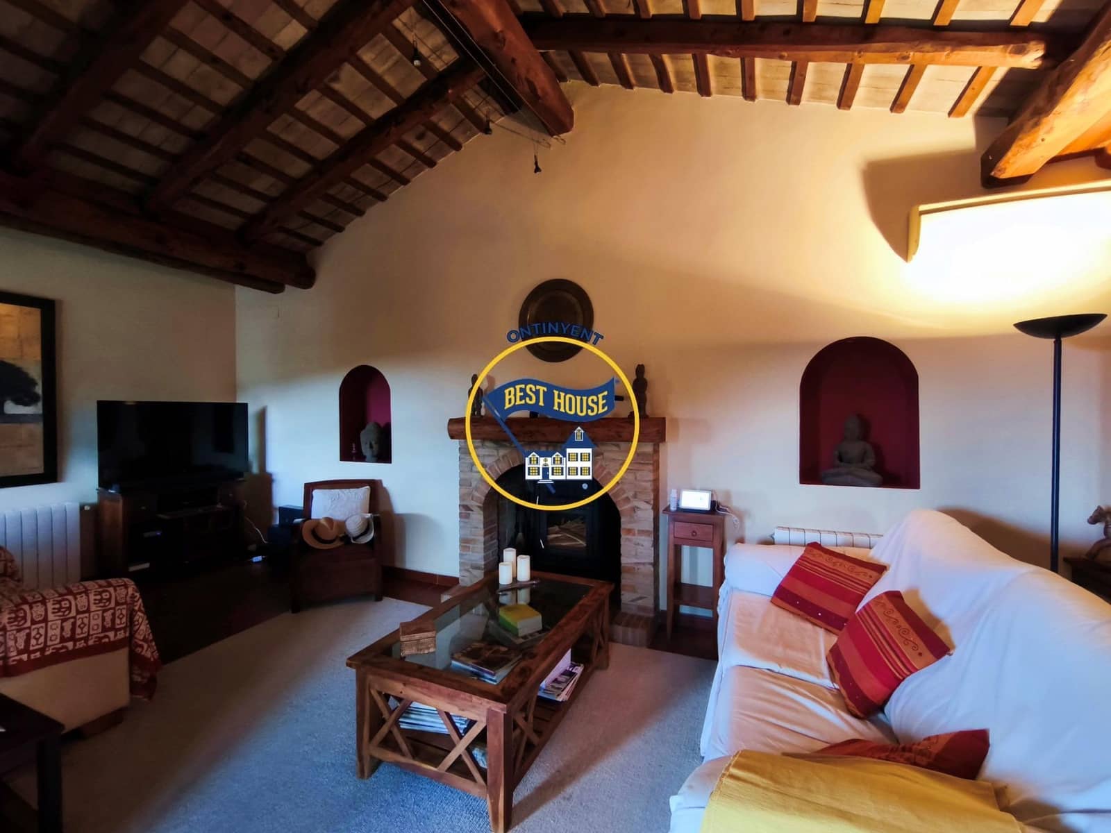 3 bedroom Villa for sale in Ontinyent with pool - € 300,000 (Ref: 9797308)