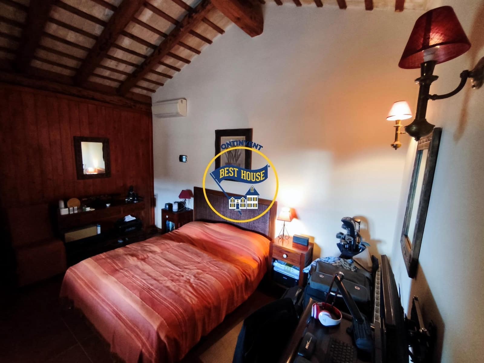 3 bedroom Villa for sale in Ontinyent with pool - € 300,000 (Ref: 9797308)