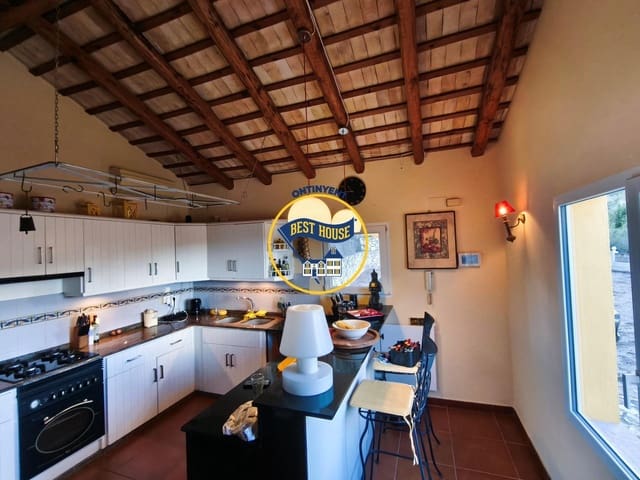 3 Zimmer Villa zu verkaufen in Ontinyent mit Pool - 300.000 € (Ref: 9797308)