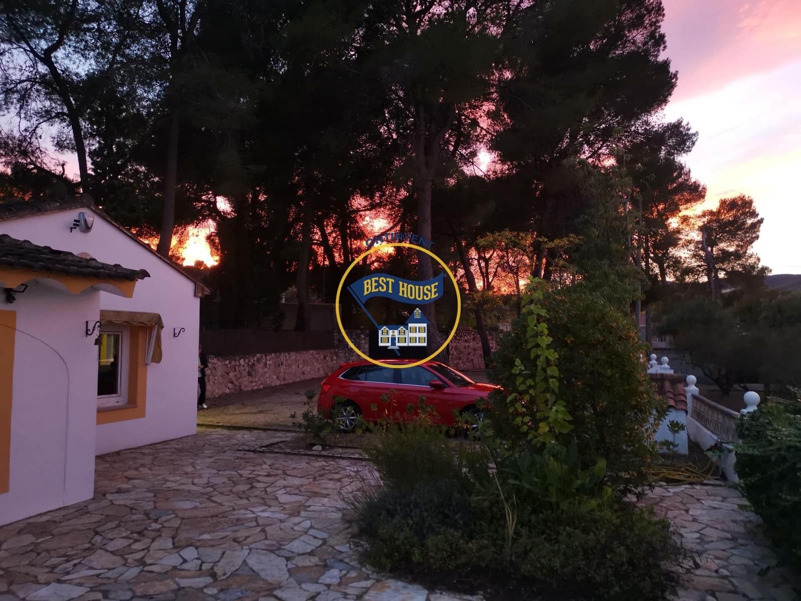 3 bedroom Villa for sale in Ontinyent with pool - € 300,000 (Ref: 9797308)