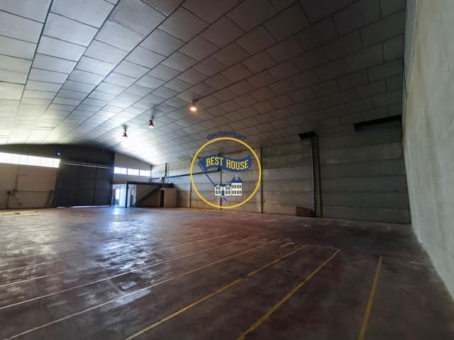 Business for rent in Benisoda - € 800 (Ref: 9797310)