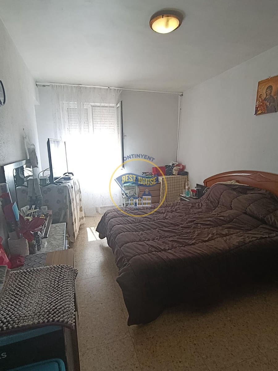 3 sypialnia Mieszkanie na sprzedaż w Ontinyent - 80 000 € (Ref: 9797312)