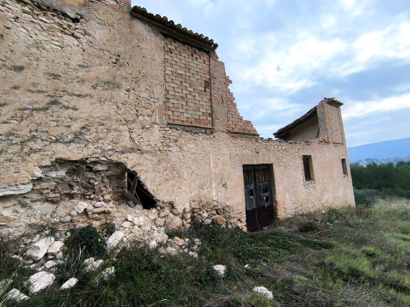 5 soveværelse Finca/Landehus til salg i Ontinyent - € 195.000 (Ref: 9806637)