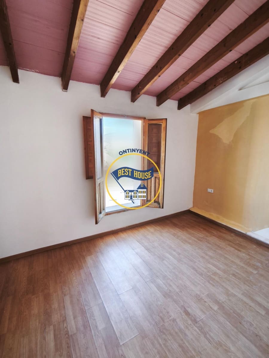 3 soverom Hus til salgs i Ontinyent - € 89 000 (Ref: 9851944)