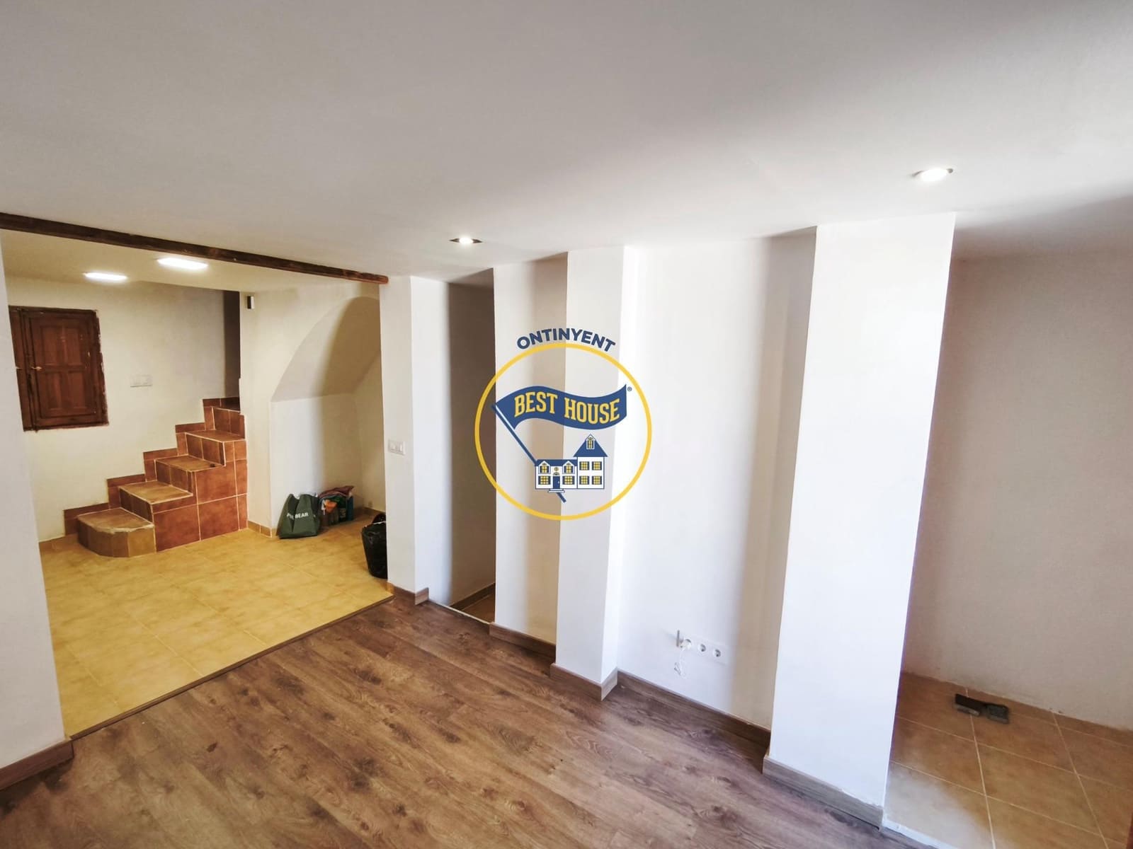 3 soverom Hus til salgs i Ontinyent - € 89 000 (Ref: 9851944)