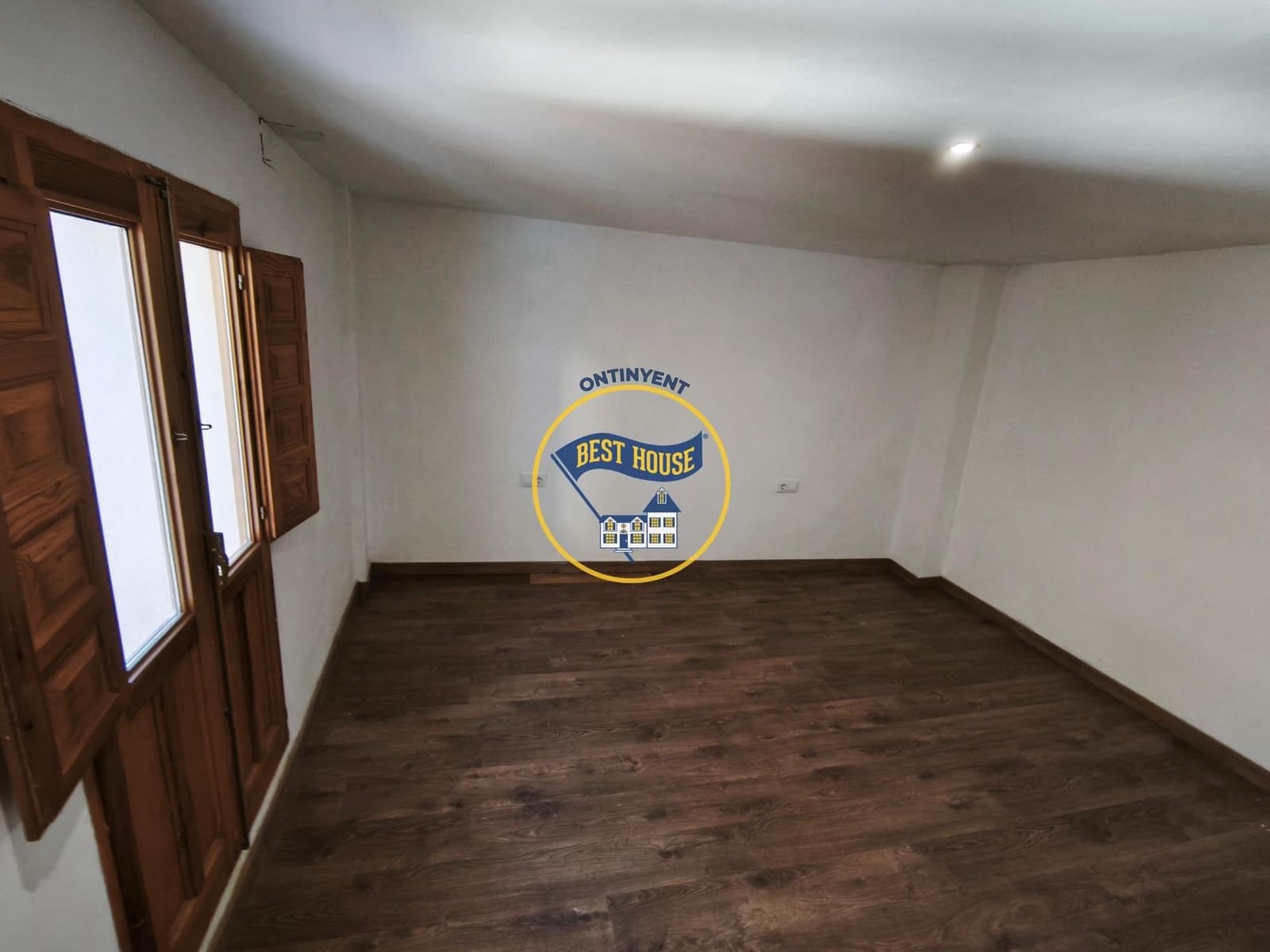 3 soverom Hus til salgs i Ontinyent - € 89 000 (Ref: 9851944)