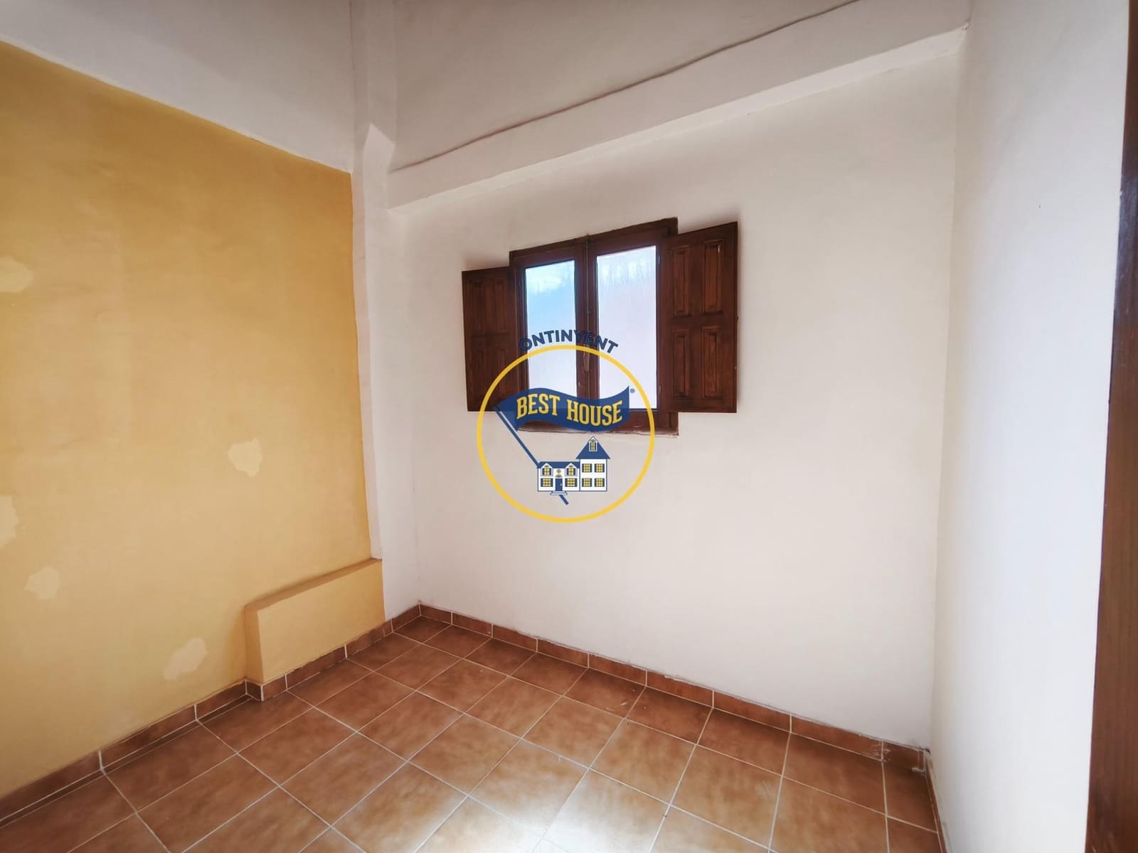 3 soverom Hus til salgs i Ontinyent - € 89 000 (Ref: 9851944)