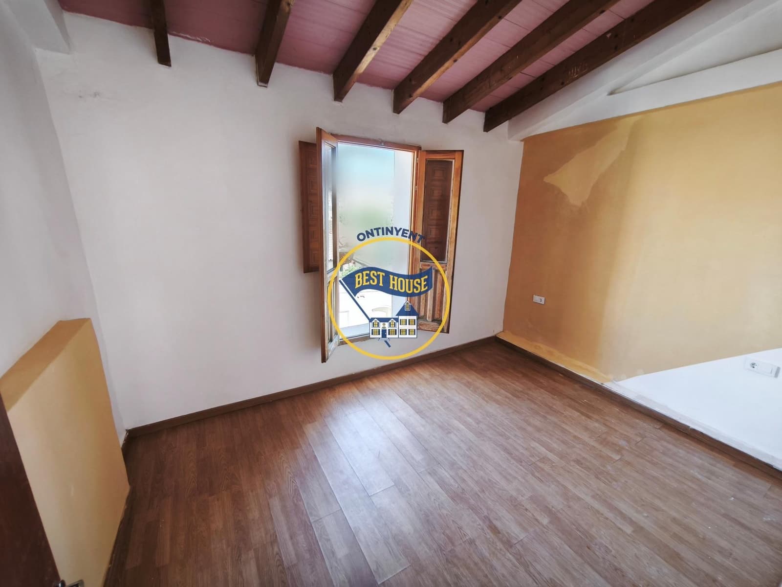 3 soverom Hus til salgs i Ontinyent - € 89 000 (Ref: 9851944)