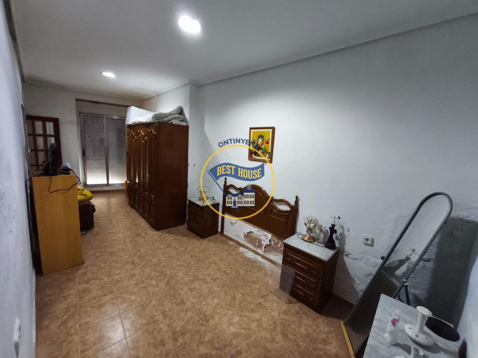 4 bedroom Townhouse for sale in Muro de Alcoy - € 52,000 (Ref: 9860274)