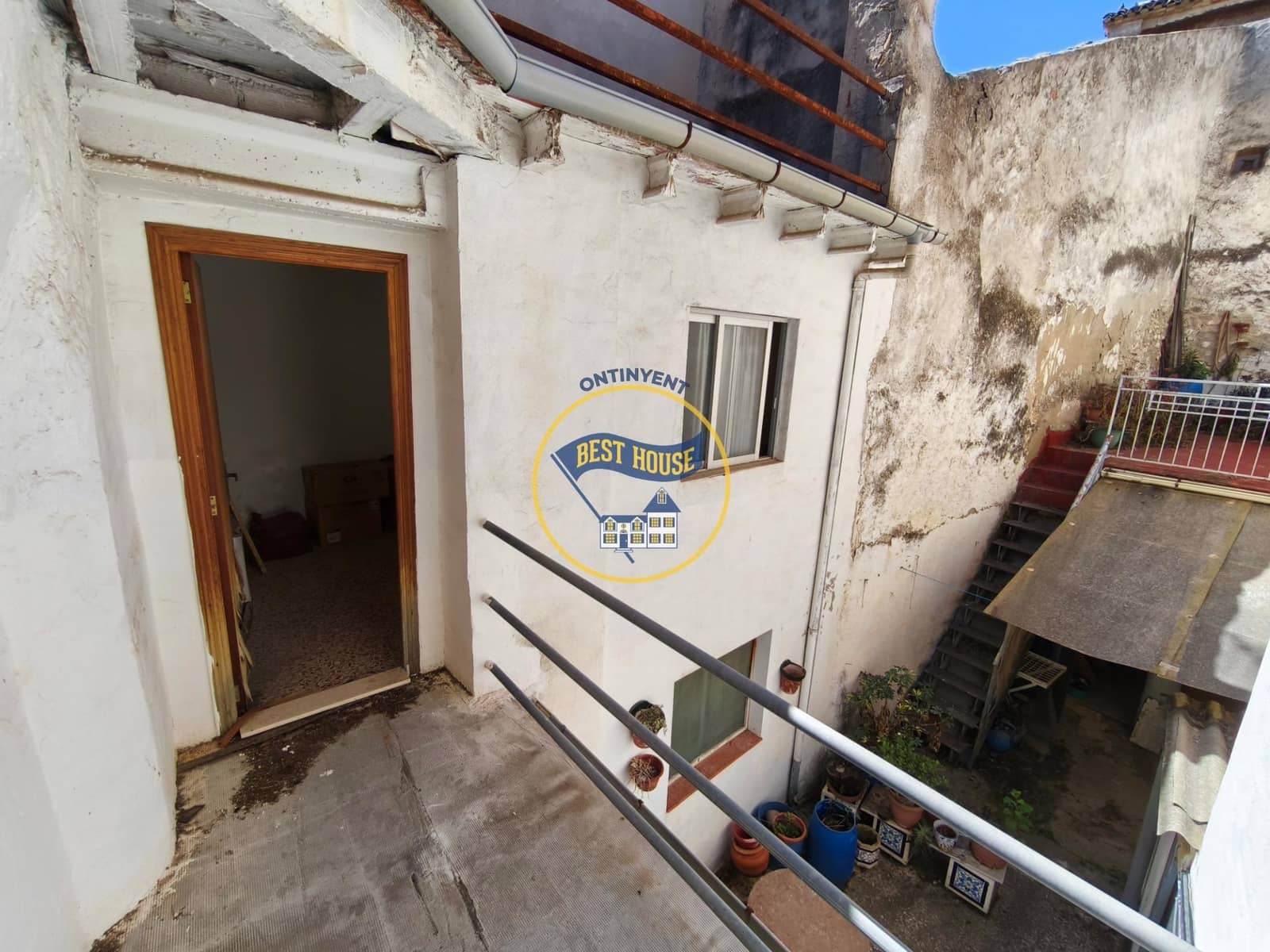 4 bedroom Townhouse for sale in Muro de Alcoy - € 52,000 (Ref: 9860274)