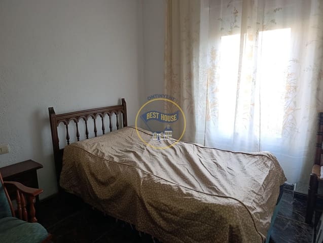 4 slaapkamer Flat te koop in Ontinyent - € 100.000 (Ref: 9862034)