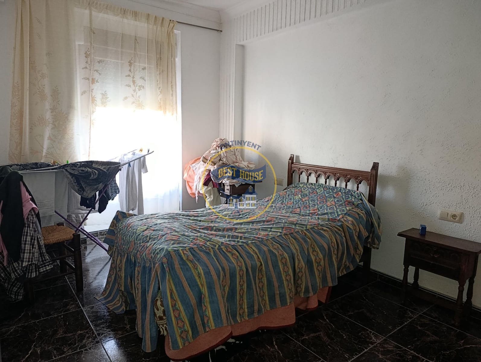 4 soveværelse Lejlighed til salg i Ontinyent - € 100.000 (Ref: 9862034)