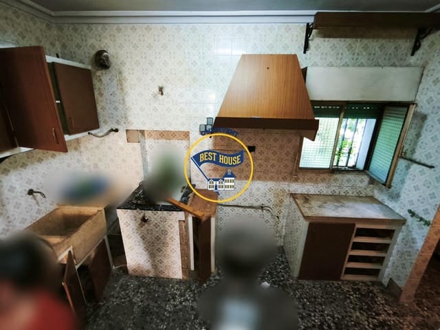 Chalet de 3 habitaciones en Ontinyent en venta con piscina garaje - 165.000 € (Ref: 9867141)