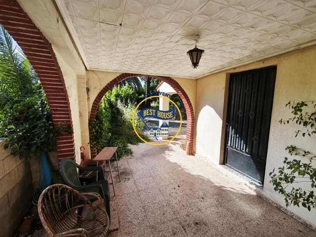 Chalet de 3 habitaciones en Ontinyent en venta con piscina garaje - 165.000 € (Ref: 9867141)