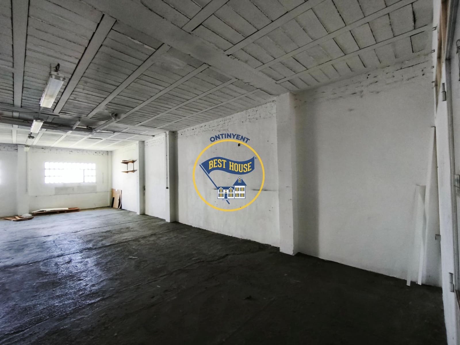 Kommersiell til salgs i Ontinyent - € 109 000 (Ref: 9885012)