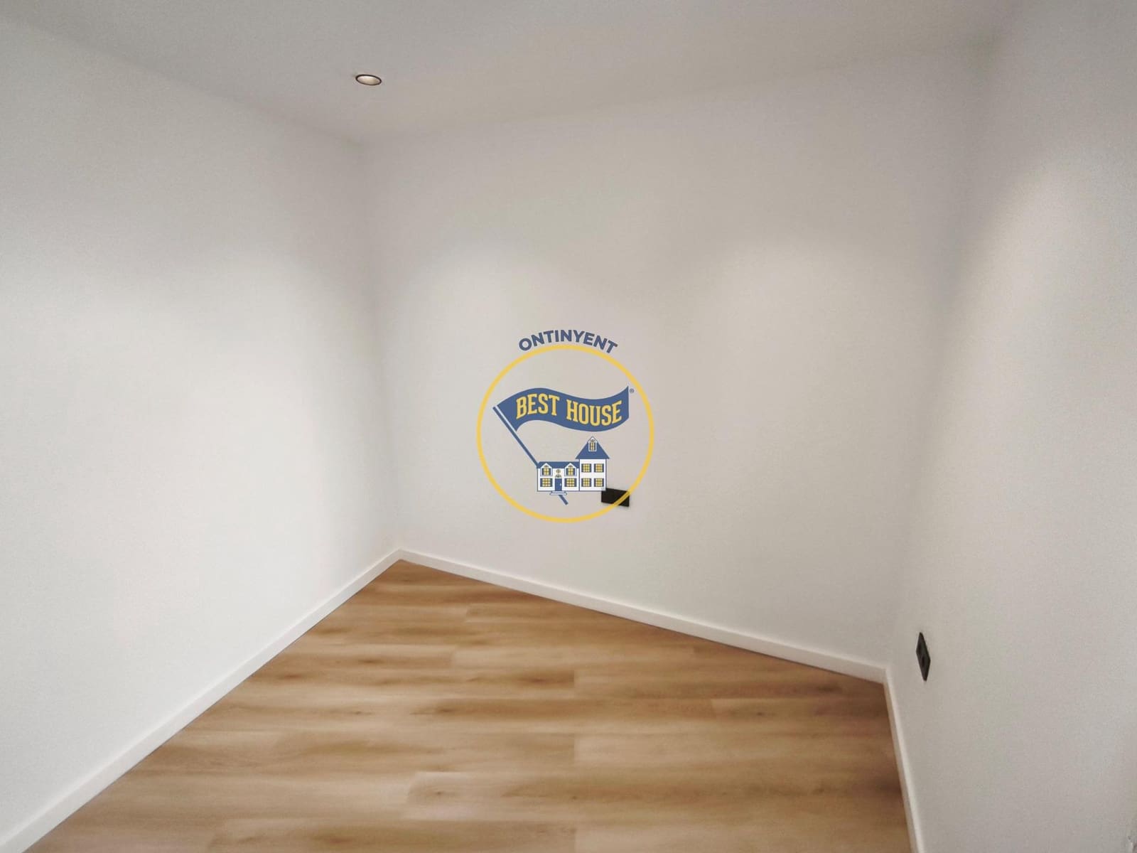 2 sovrum Lägenhet till salu i Ontinyent - 100 000 € (Ref: 9894071)