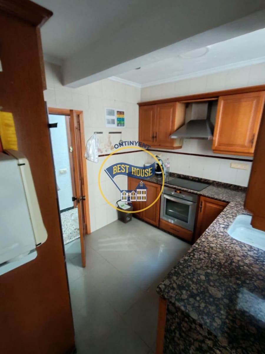 3 soveværelse Lejlighed til salg i Ontinyent - € 110.000 (Ref: 9899024)