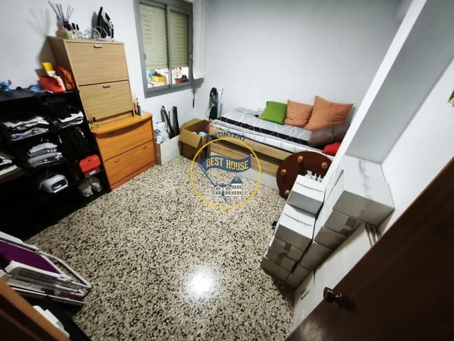 3 soveværelse Lejlighed til salg i Ontinyent - € 110.000 (Ref: 9899024)